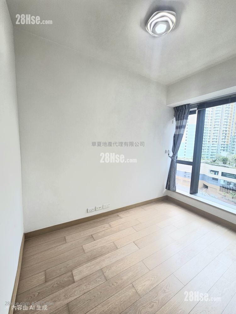 One Homantin Rental 2 Bedrooms , 1 Bathroom 499 ft²