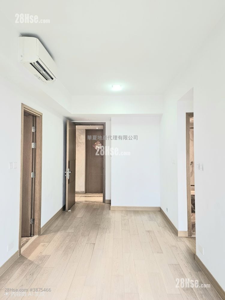 One Homantin Rental 2 Bedrooms , 1 Bathroom 499 ft²