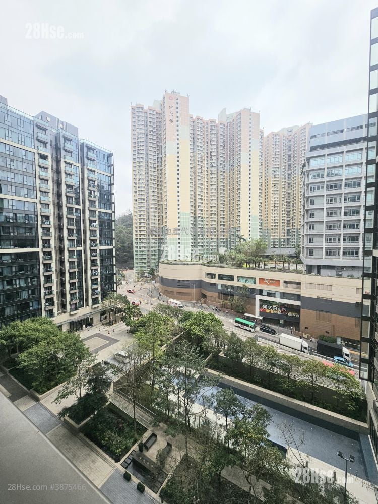 One Homantin Rental 2 Bedrooms , 1 Bathroom 499 ft²