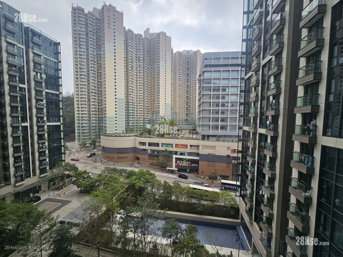 One Homantin Rental 2 Bedrooms , 1 Bathroom 499 ft²