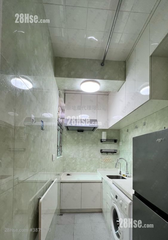 Plover Cove Garden Sell 2 Bedrooms , 1 Bathroom 343 ft²