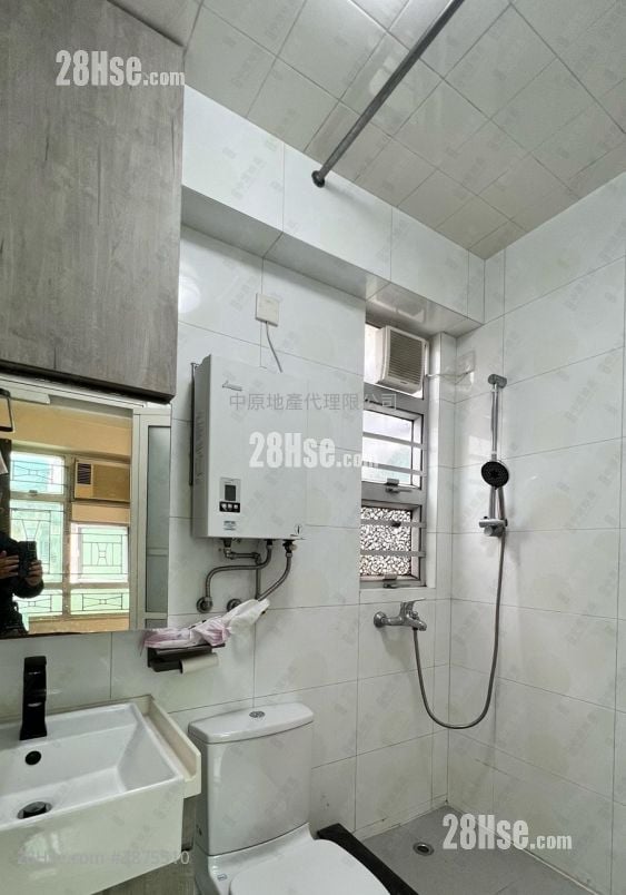 Plover Cove Garden Sell 2 Bedrooms , 1 Bathroom 343 ft²