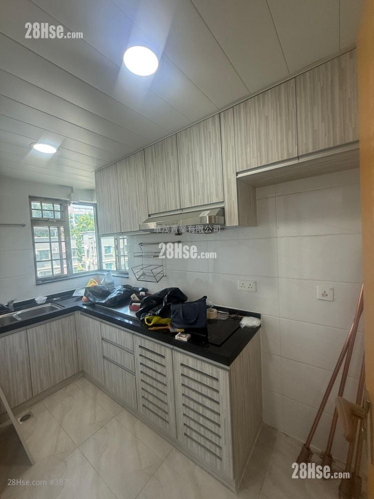 Village Rental 3 Bedrooms , 1 Bathroom 630 ft²