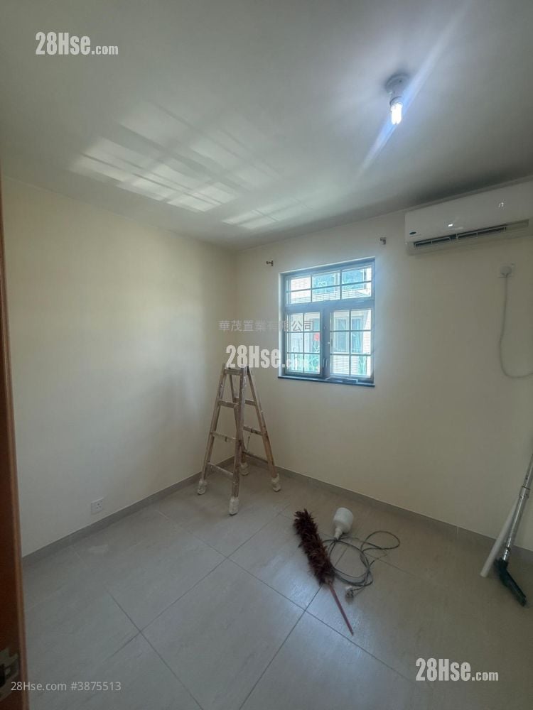 Village Rental 3 Bedrooms , 1 Bathroom 630 ft²