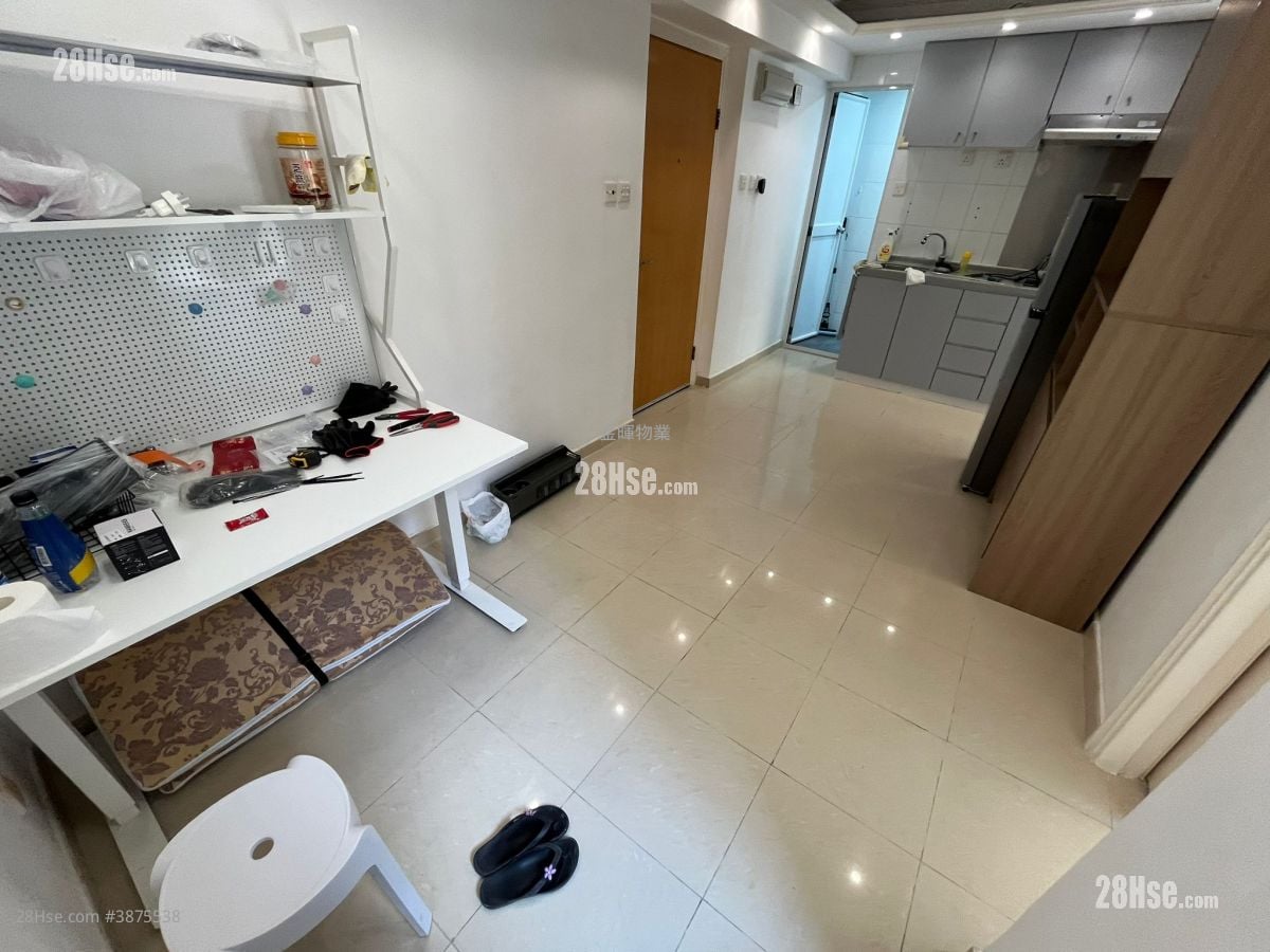 Fook Moon Building Rental 2 Bedrooms , 1 Bathroom 313 ft²