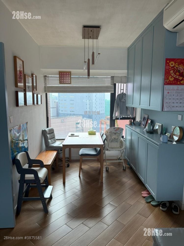 Chelsea Court Sell 3 Bedrooms , 2 Bathrooms 646 ft²