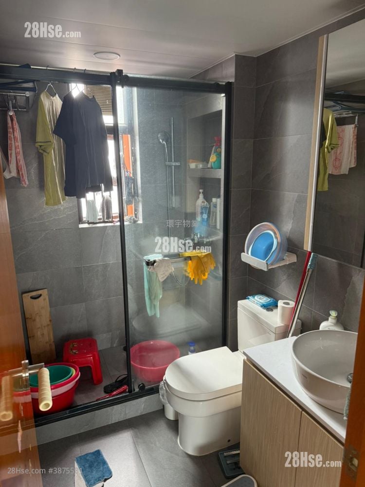 Chelsea Court Sell 3 Bedrooms , 2 Bathrooms 646 ft²