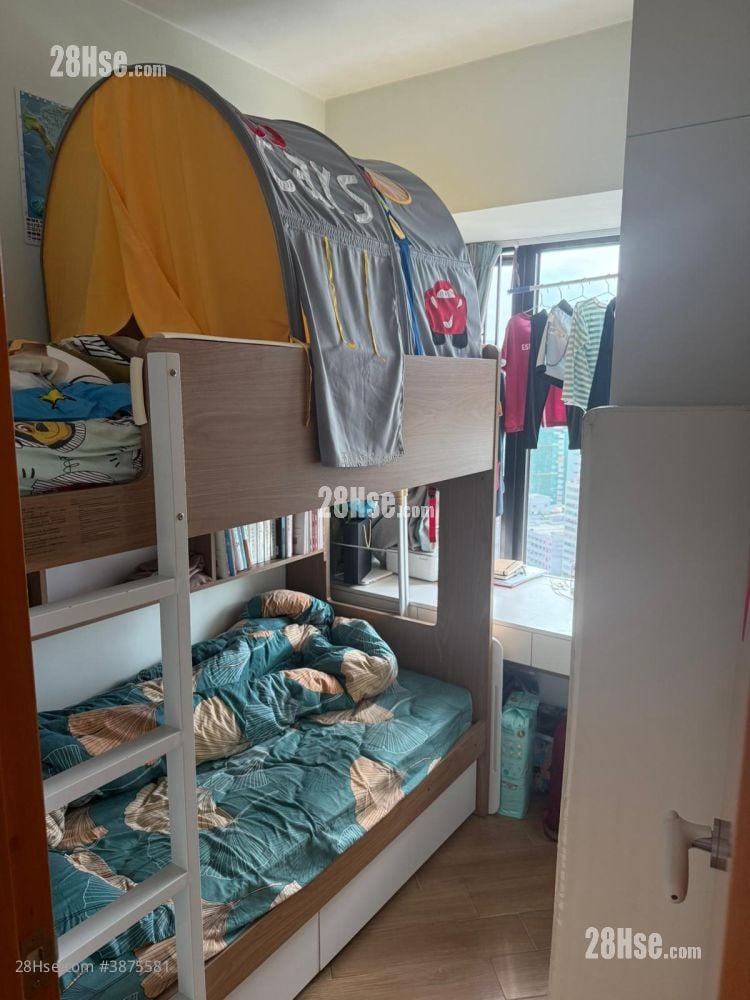Chelsea Court Sell 3 Bedrooms , 2 Bathrooms 646 ft²