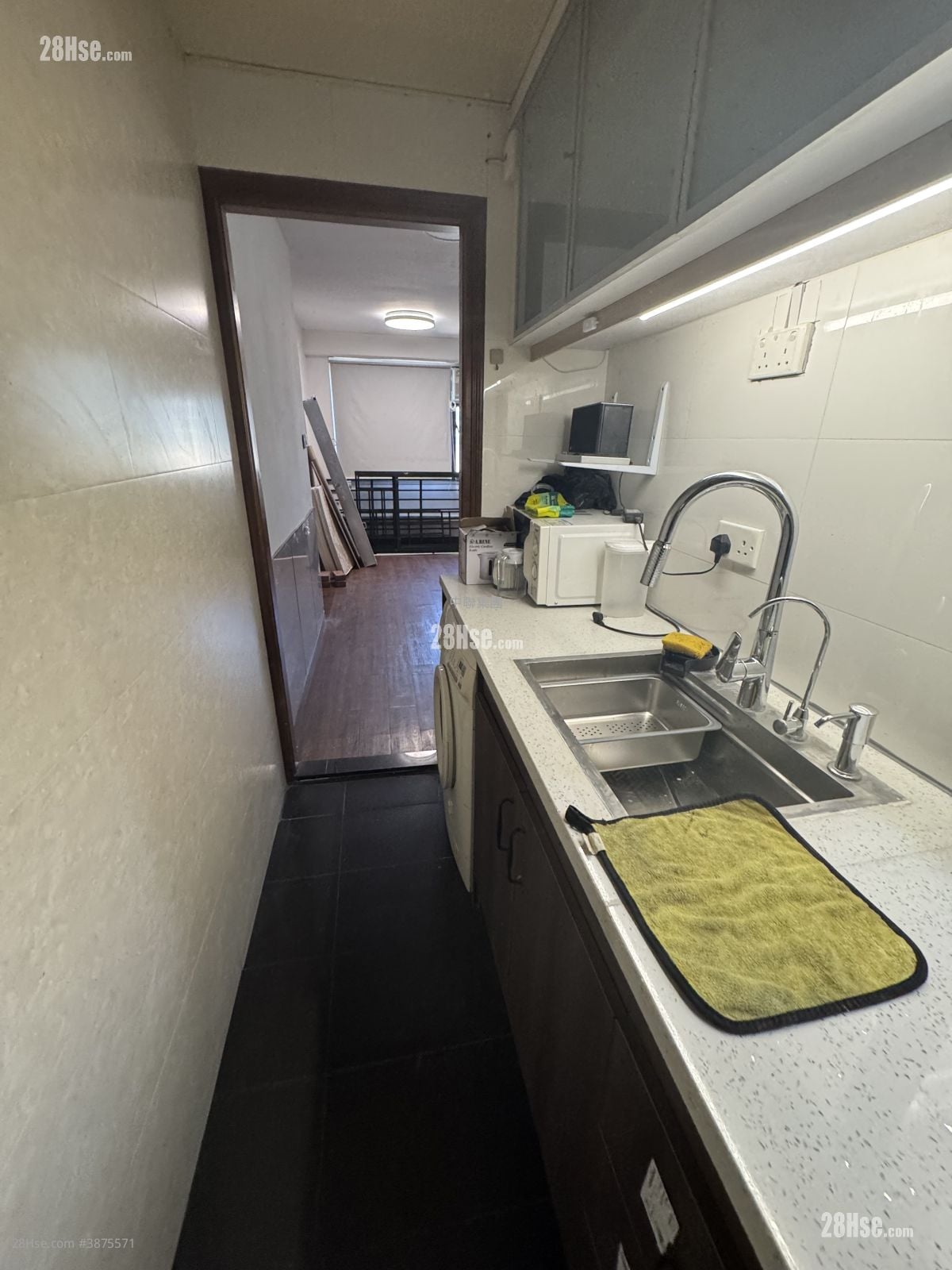Tak Wai Building Sell 2 Bedrooms , 1 Bathroom 455 ft²