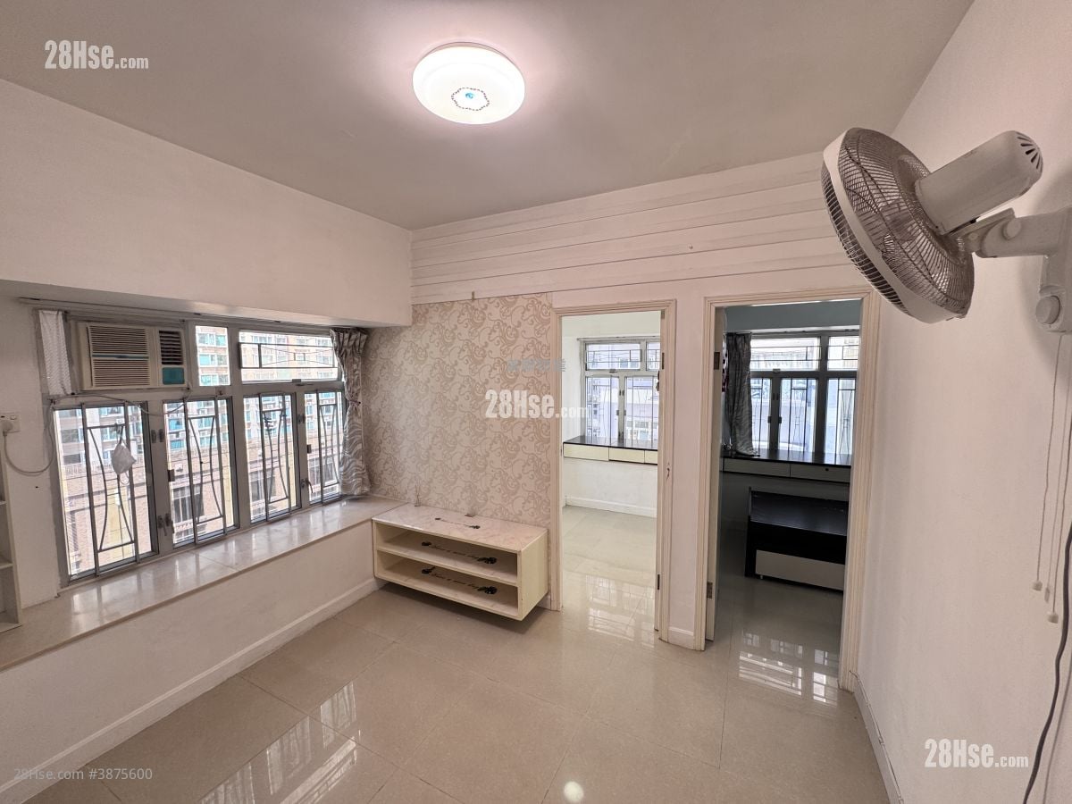 Po Sing Centre Rental 2 Bedrooms , 1 Bathroom 329 ft²