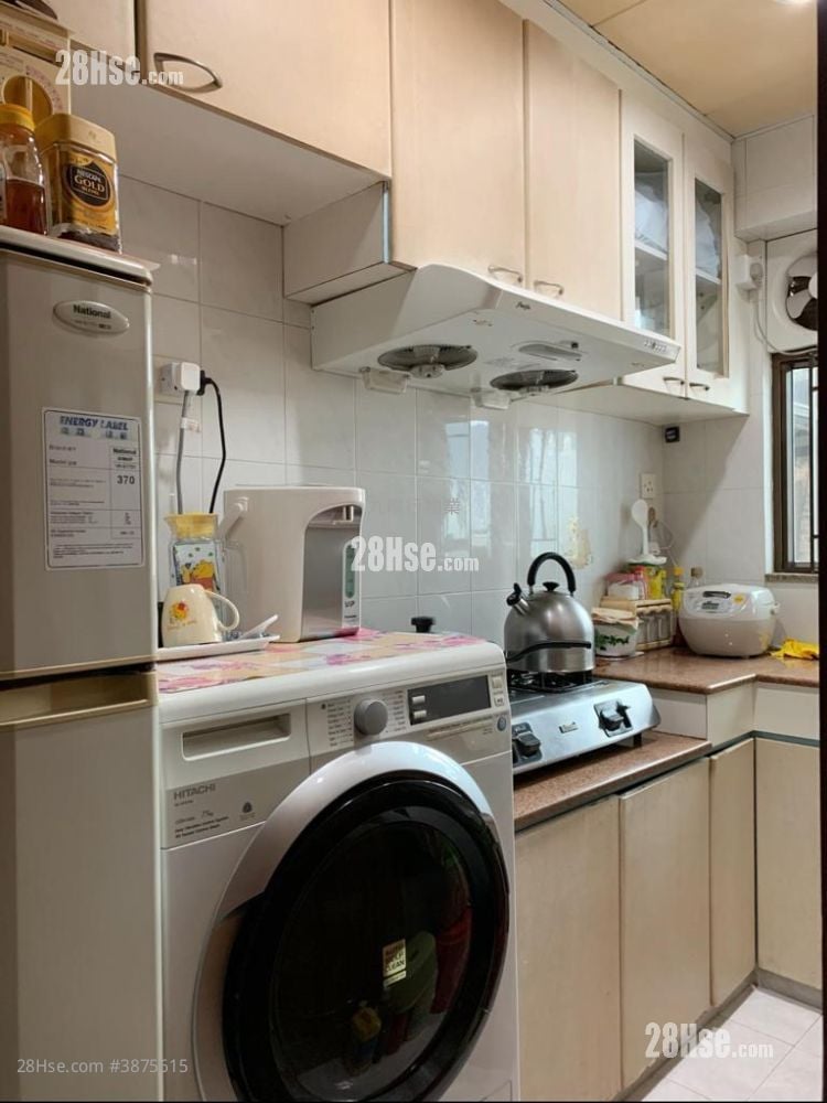 Hong King Building Rental 2 Bedrooms , 1 Bathroom 347 ft²