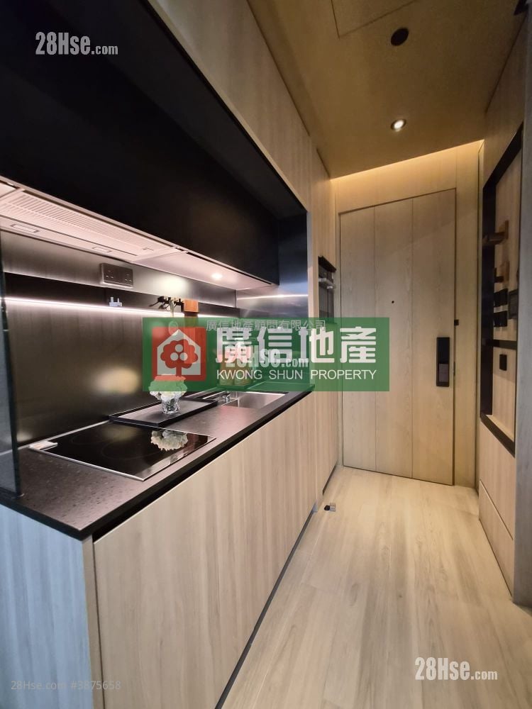 The Quinn Square Mile Rental Studio , 1 Bathroom 208 ft²