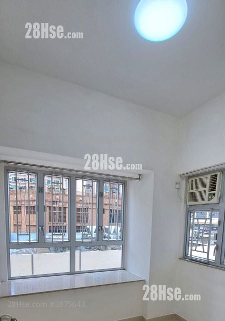 Po Sing Centre Rental 285 ft²