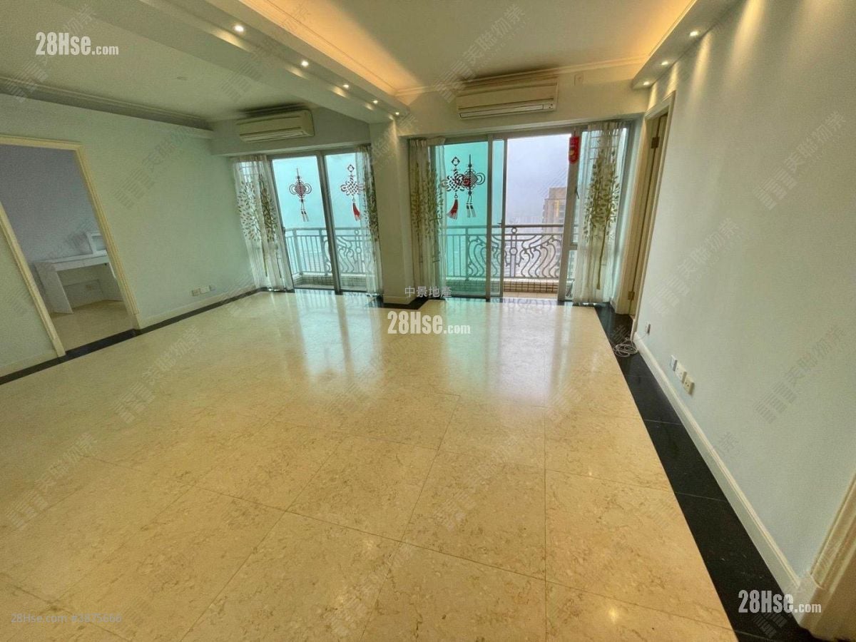 Sky Tower Sell 4 Bedrooms , 2 Bathrooms 452 ft²