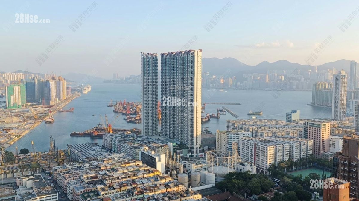 Sky Tower Sell 4 Bedrooms , 2 Bathrooms 452 ft²