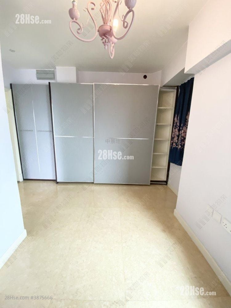 Sky Tower Sell 4 Bedrooms , 2 Bathrooms 452 ft²