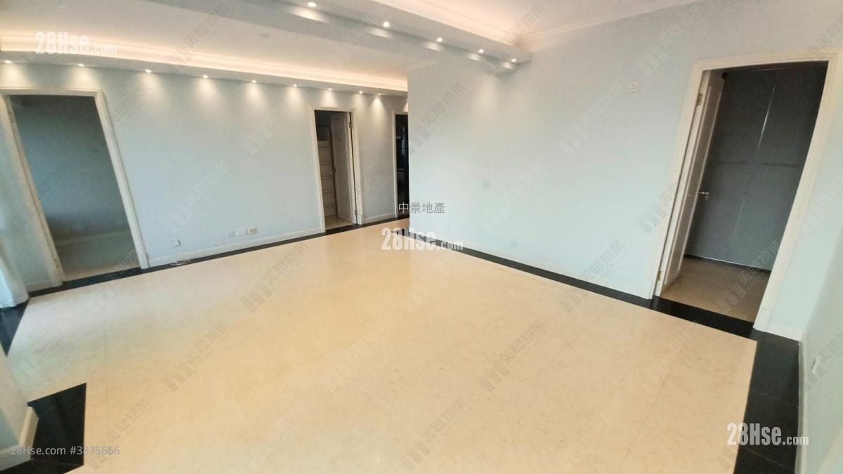 Sky Tower Sell 4 Bedrooms , 2 Bathrooms 452 ft²