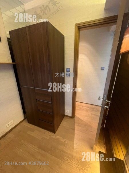 The Metropolis Residence Rental 2 Bedrooms 470 ft²