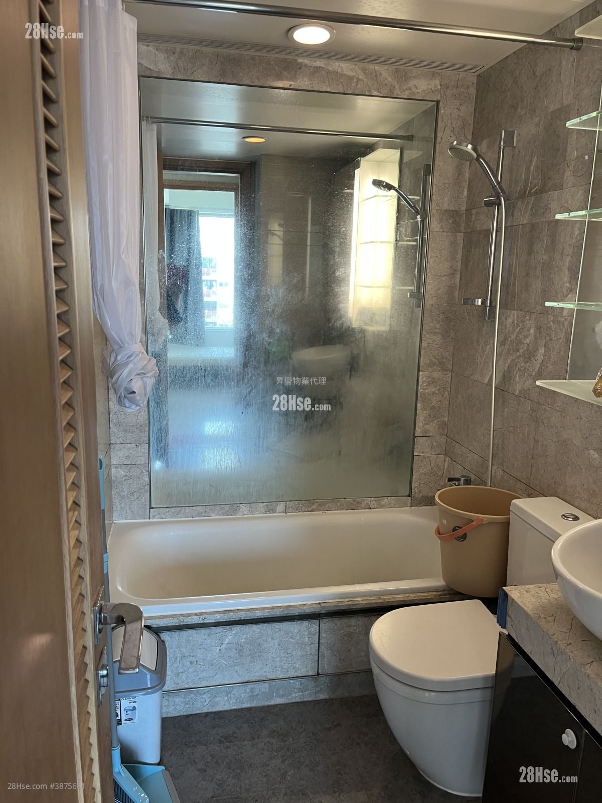 La Lumiere Rental 2 Bedrooms , 1 Bathroom 430 ft²