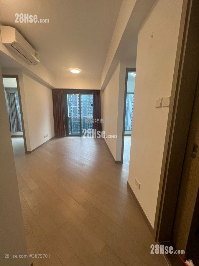 Upper River Bank Rental 2 Bedrooms , 1 Bathroom 558 ft²
