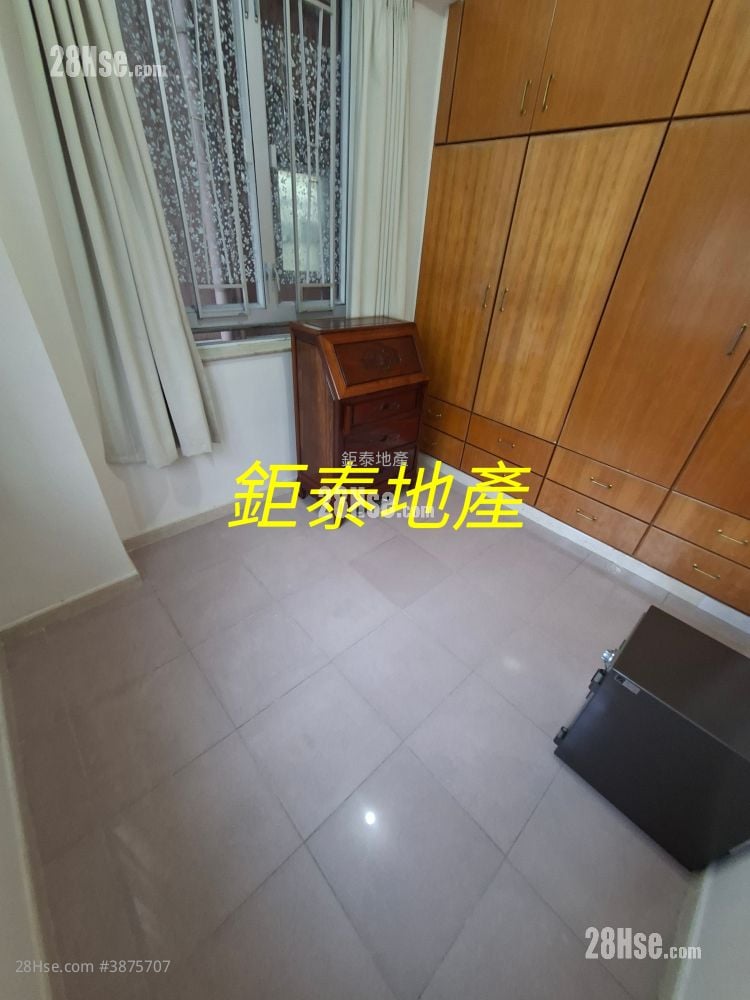 Cheong Ming Building Sell 2 Bedrooms , 1 Bathroom 374 ft²