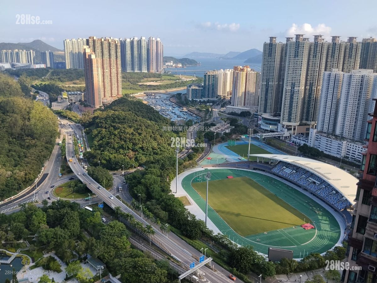 Nan Fung Plaza Sell 4 Bedrooms , 4 Bathrooms 1,227 ft²