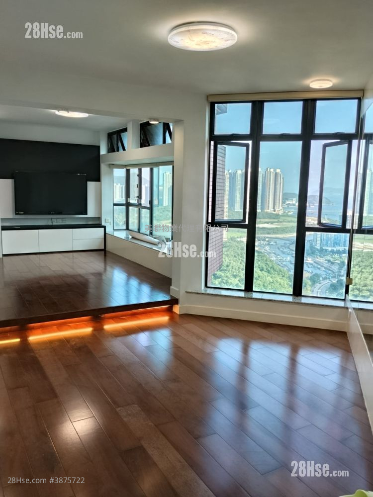 Nan Fung Plaza Sell 4 Bedrooms , 4 Bathrooms 1,227 ft²