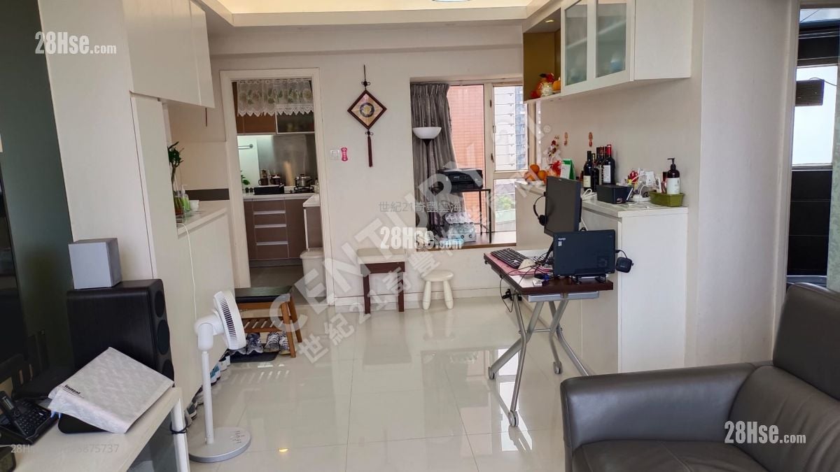 The Waterside Sell 3 Bedrooms , 2 Bathrooms 702 ft²