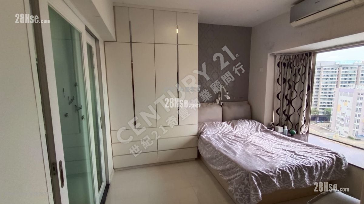 The Waterside Sell 3 Bedrooms , 2 Bathrooms 702 ft²
