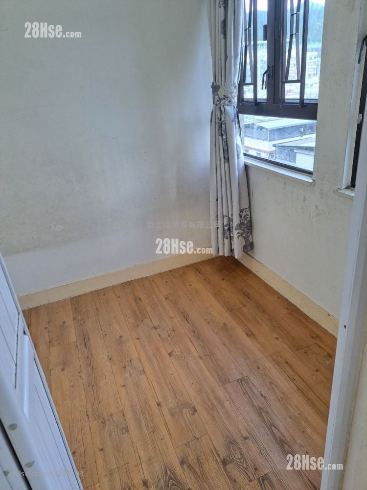 Tai Wai Tenement Building Rental 1 Bedroom , 1 Bathroom 212 ft²