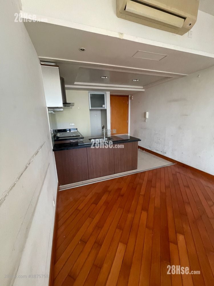 Chelsea Court Sell 2 Bedrooms , 1 Bathroom 481 ft²