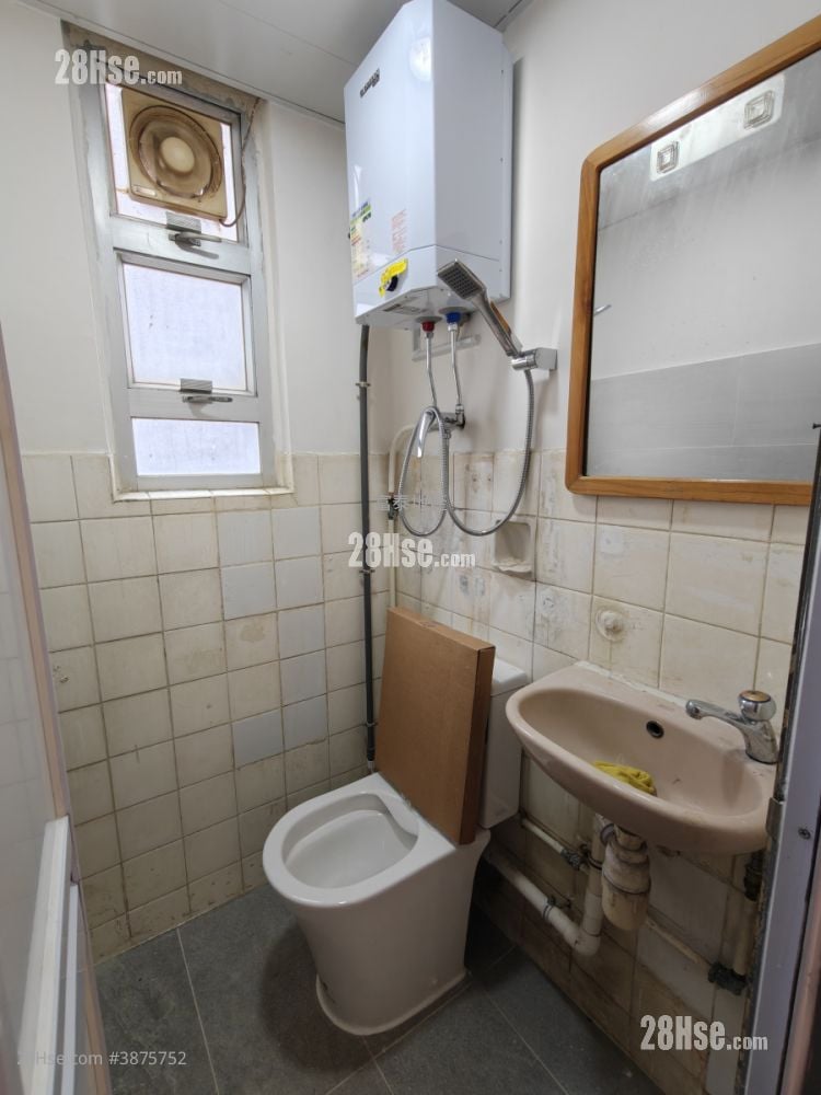Kwai Fung Building Rental 1 Bedroom , 1 Bathroom 255 ft²