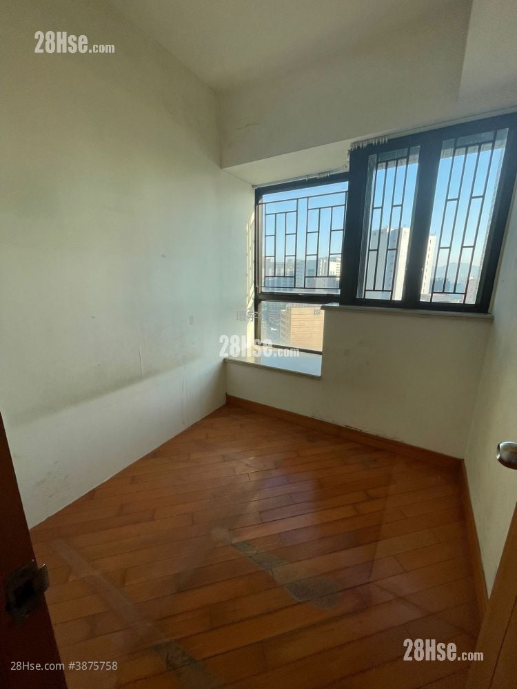 Chelsea Court Sell 2 Bedrooms , 1 Bathroom 481 ft²
