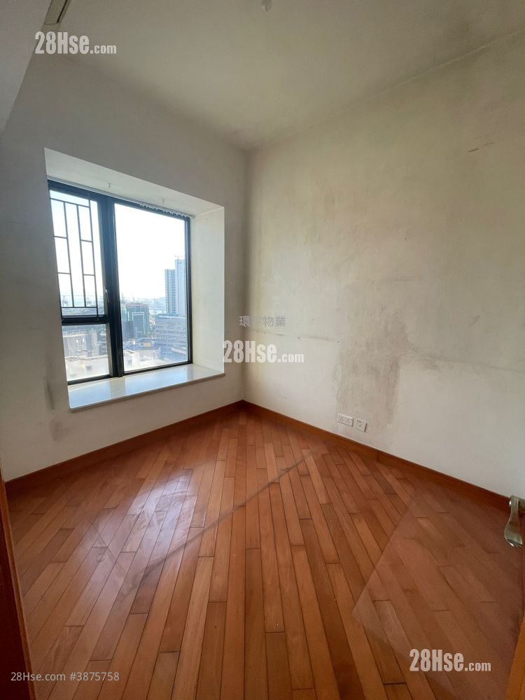 Chelsea Court Sell 2 Bedrooms , 1 Bathroom 481 ft²