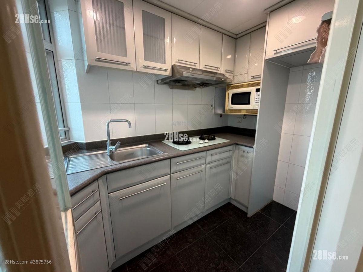 Summit Terrace Sell 2 Bedrooms 437 ft²