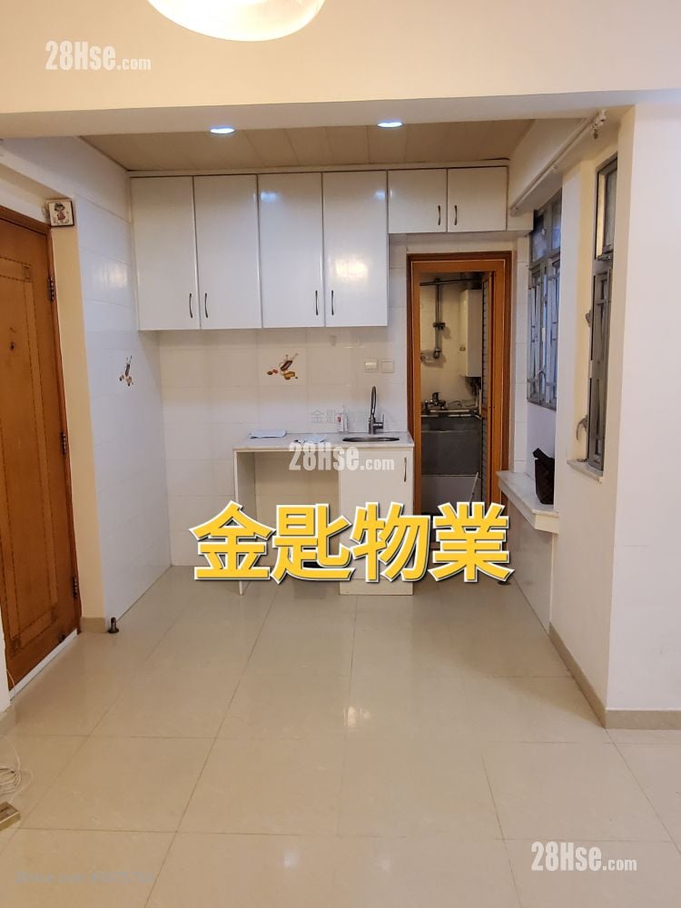 Kam Fai Building Sell 2 Bedrooms , 1 Bathroom 302 ft²