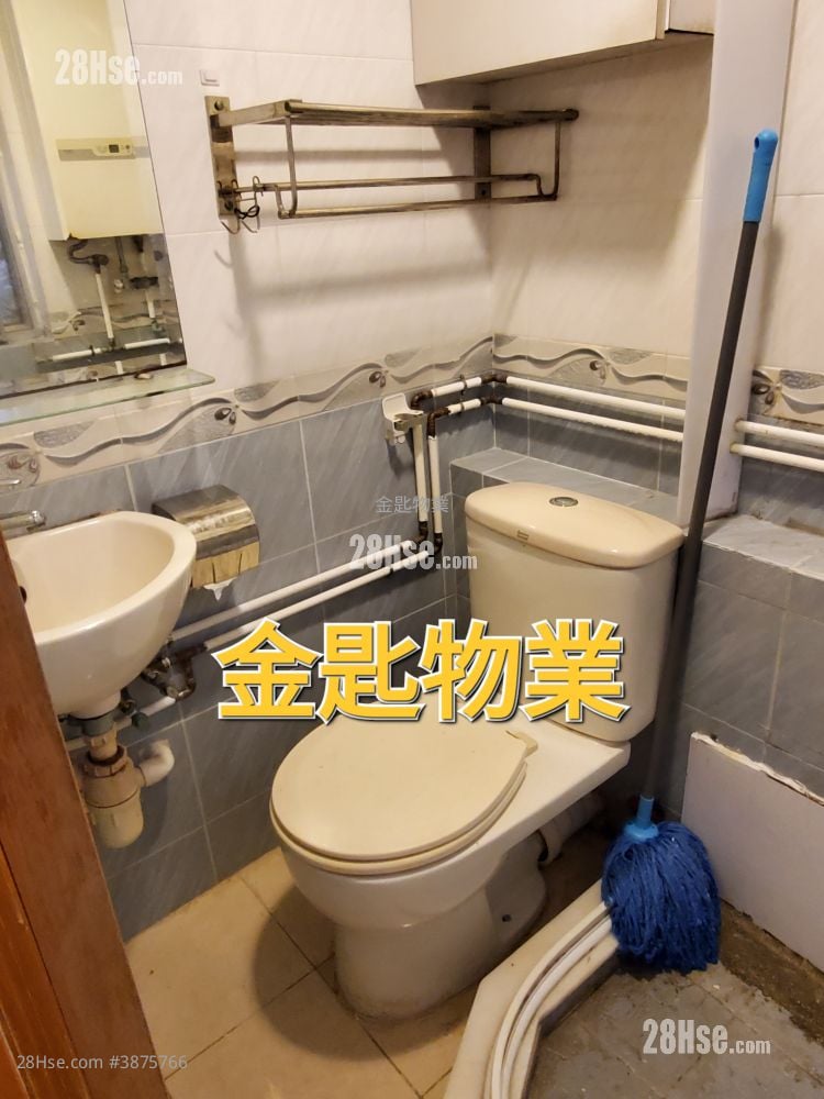 Kam Fai Building Sell 2 Bedrooms , 1 Bathroom 302 ft²