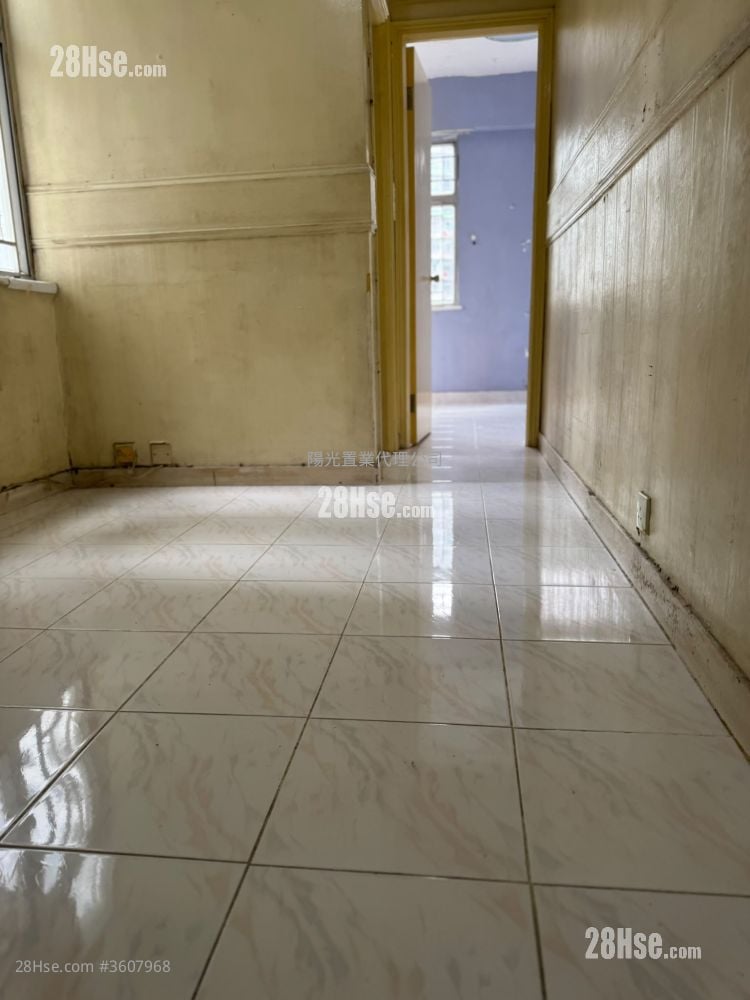 Wah Po Building Rental 1 Bedroom , 1 Bathroom 291 ft²