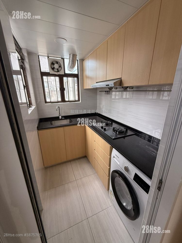 Diamond Court Rental 3 Bedrooms , 1 Bathroom 576 ft²