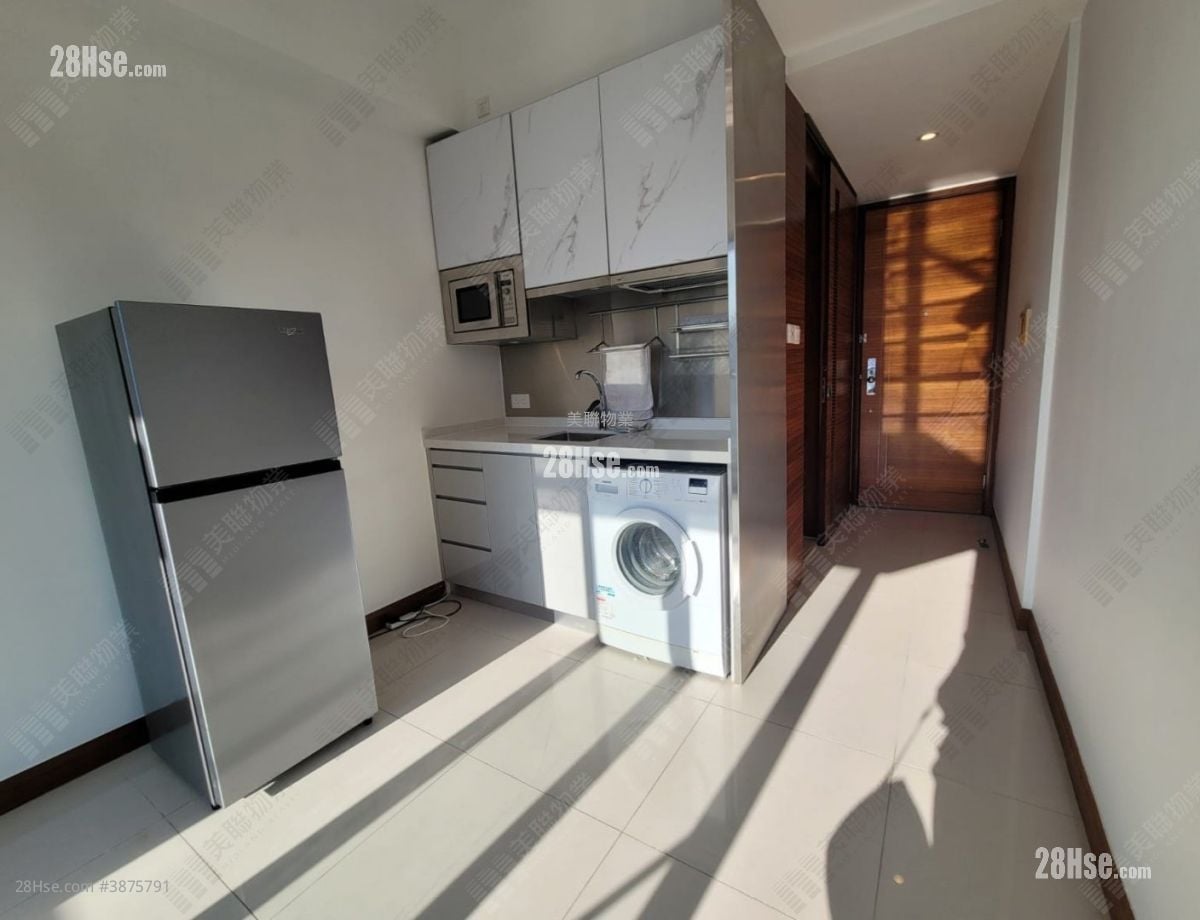 Primrose Hill Sell Studio , 1 Bathroom 219 ft²