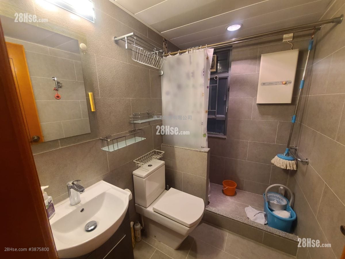 Tung Chung Crescent Rental 2 Bedrooms , 1 Bathroom 759 ft²