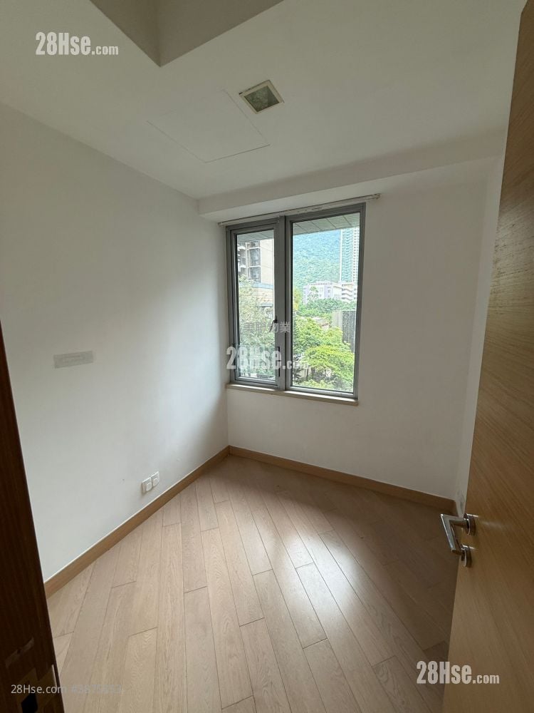 Century Link Rental 2 Bedrooms , 1 Bathroom 484 ft²
