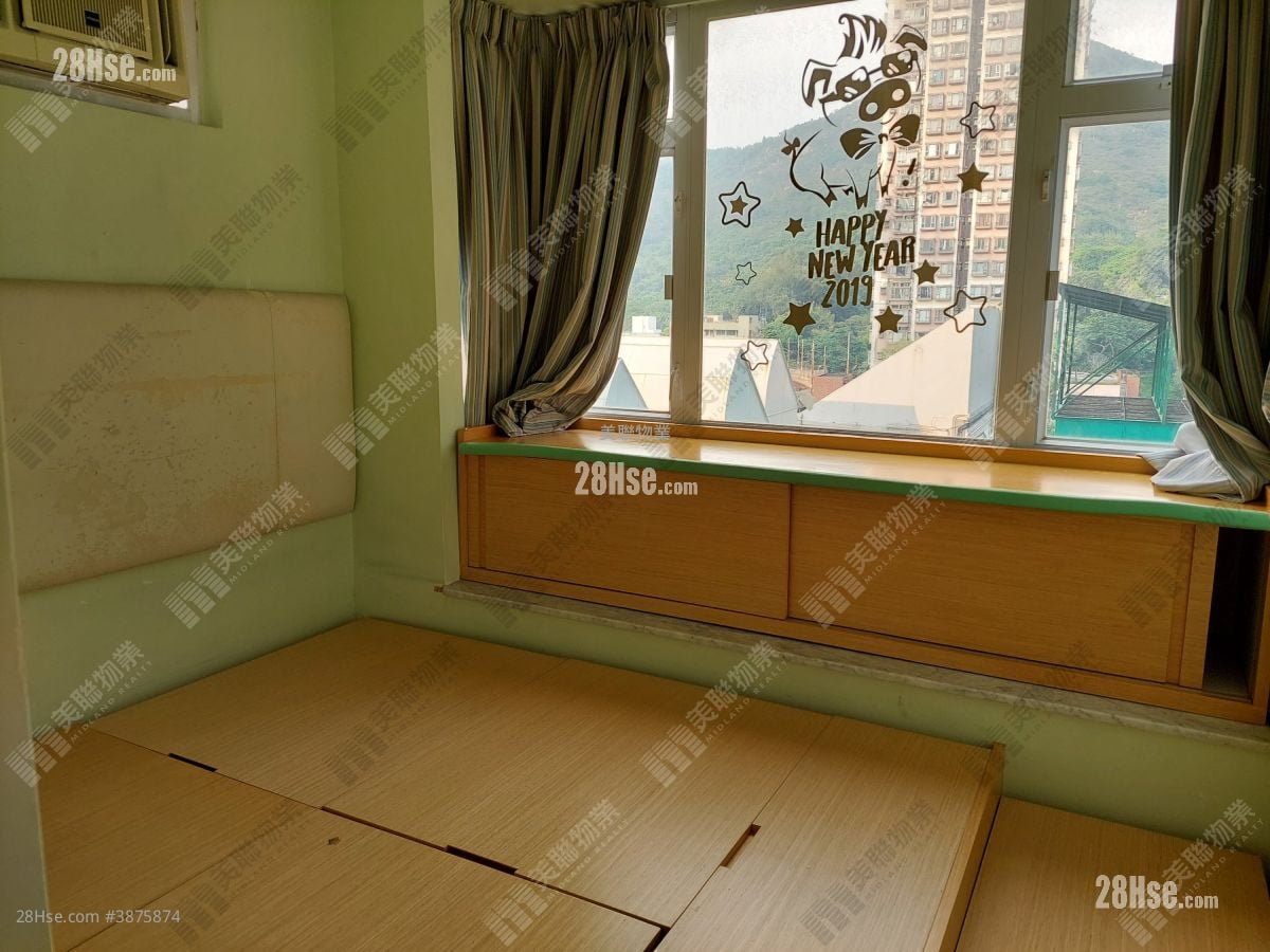 Tuen Mun Town Plaza Sell 2 Bedrooms 325 ft²