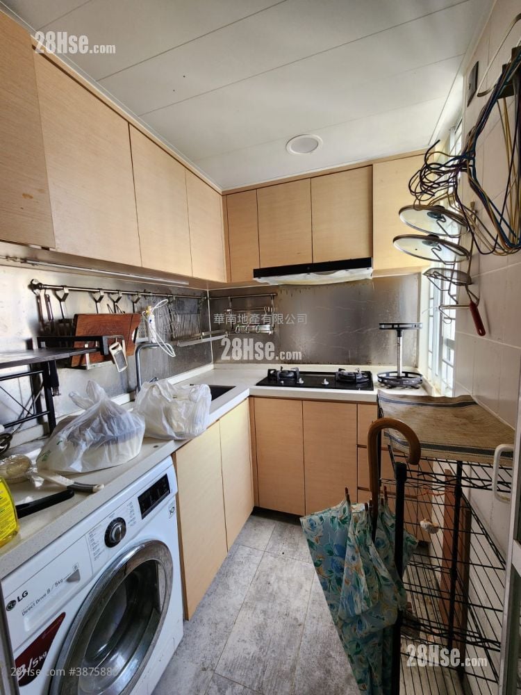 Ka Shun Court Rental 2 Bedrooms , 1 Bathroom 447 ft²