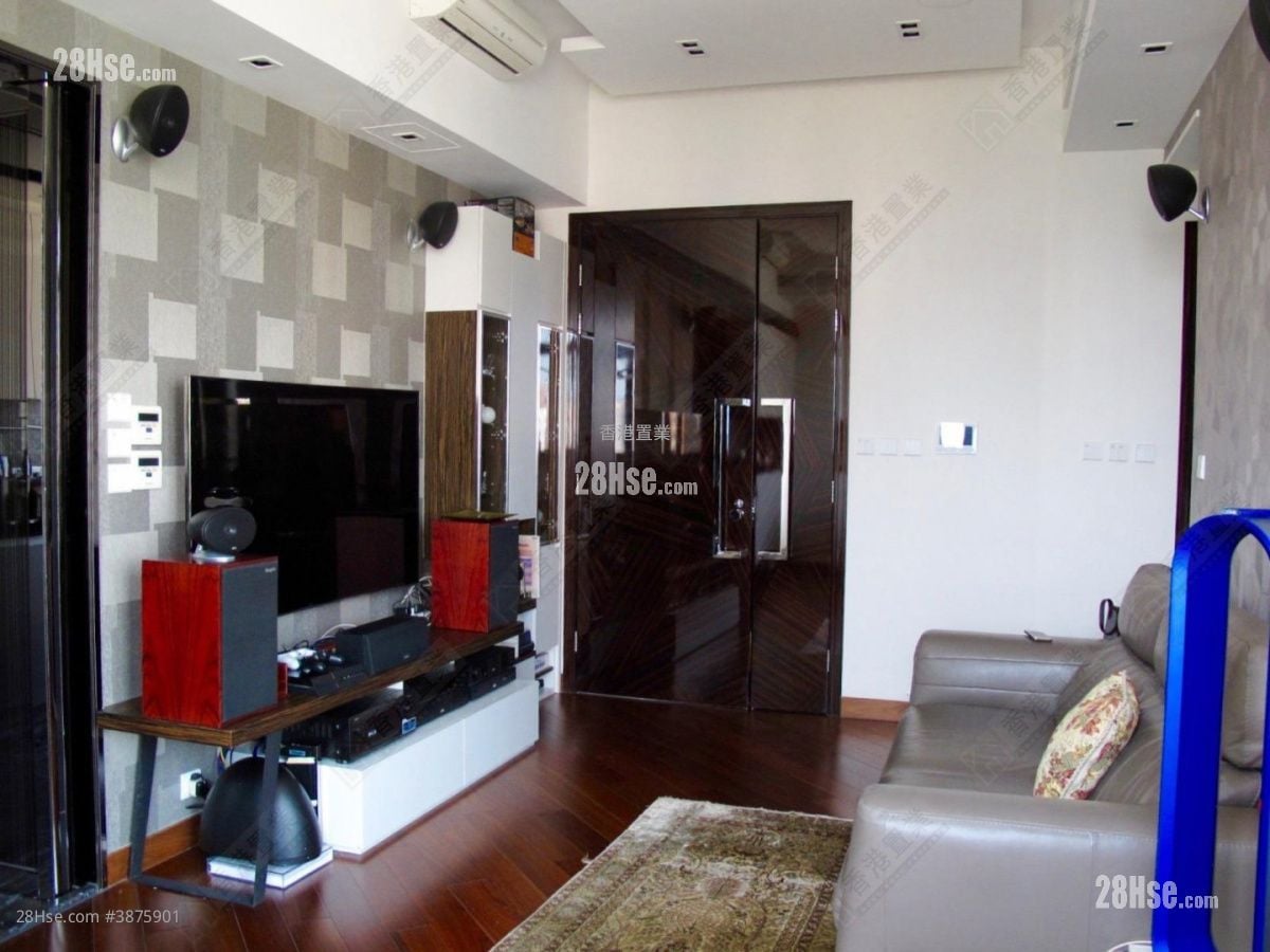 Ultima Rental 3 Bedrooms , 2 Bathrooms 994 ft²
