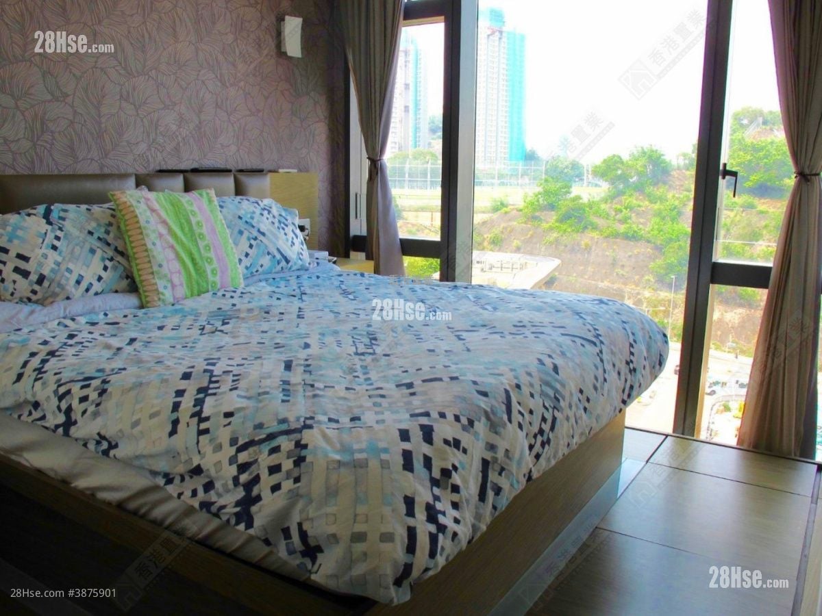 Ultima Rental 3 Bedrooms , 2 Bathrooms 994 ft²