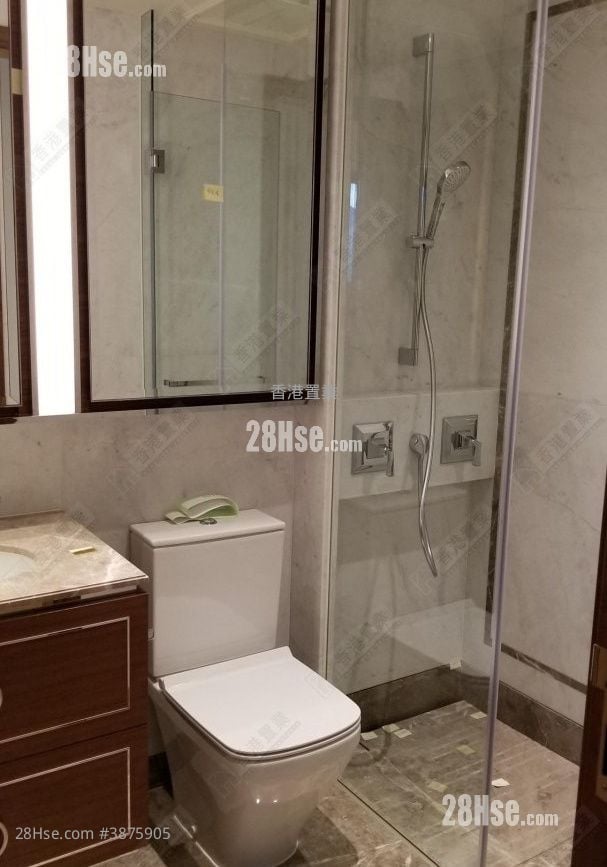 One Homantin Rental 3 Bedrooms , 1 Bathroom 561 ft²