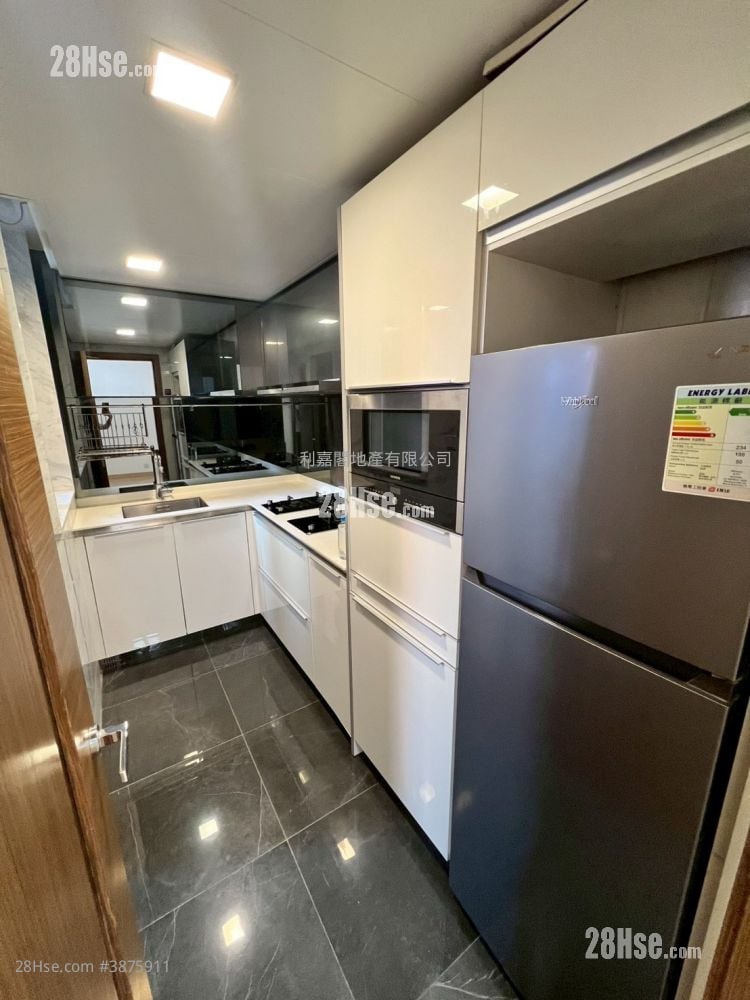 Grand Yoho Rental 2 Bedrooms 498 ft²