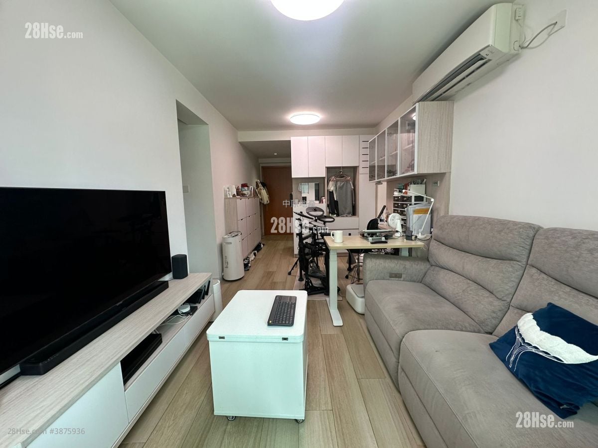 Park Central Sell 2 Bedrooms , 1 Bathroom 465 ft²