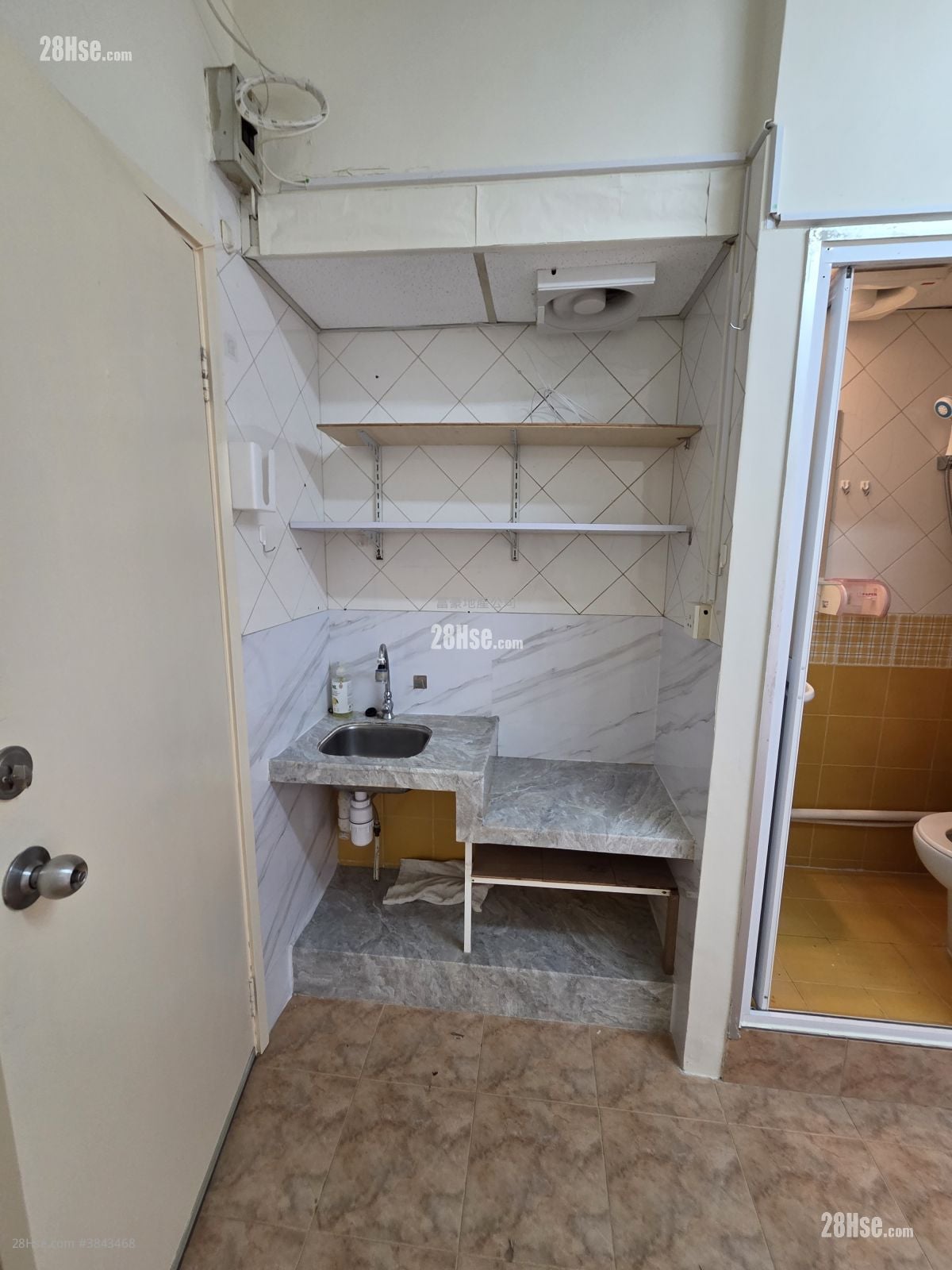 Bao Hua Building Rental Studio , 1 Bathroom 130 ft²